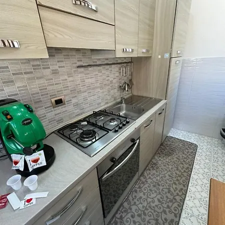 فندق مبيت وإفطار Beb Don Gennaro 3*