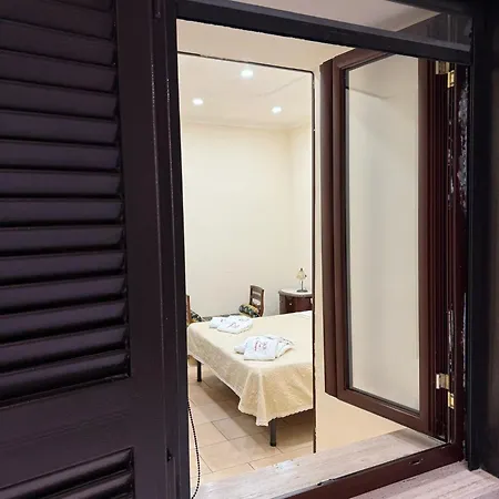 Beb Don Gennaro Neapol